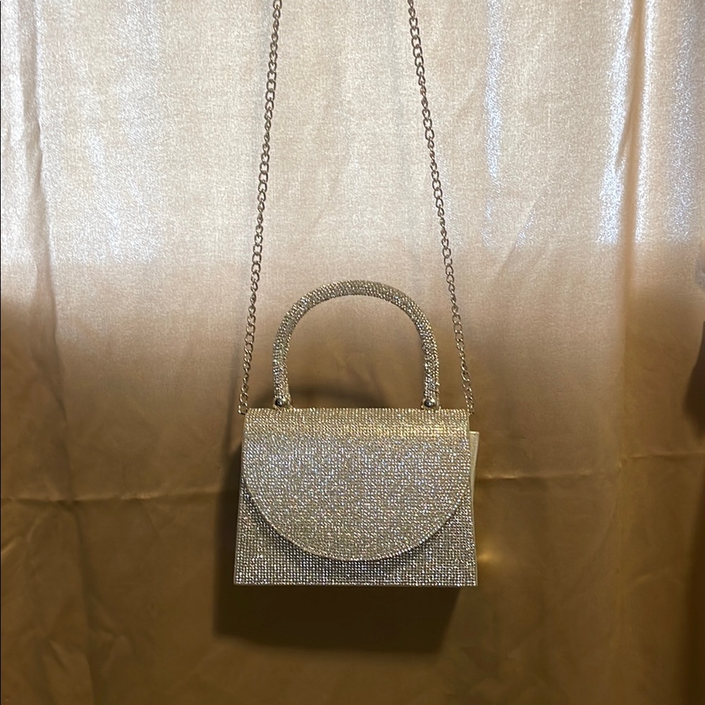 Glamorous Silver Mini Bag with Chain Strap and Flap Closure